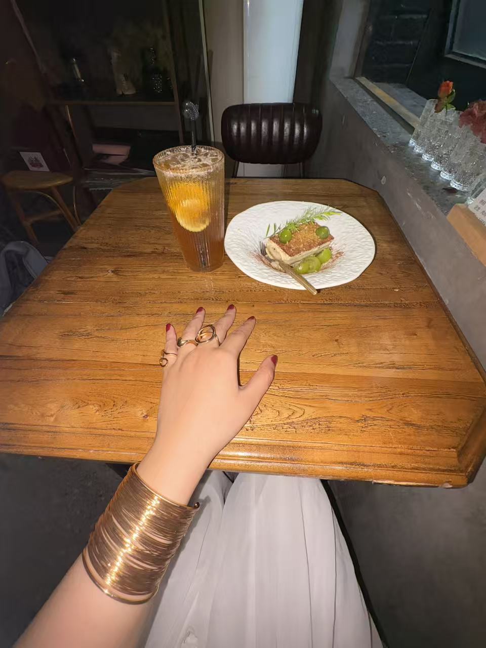 Radiant Wire Cuff – 18k Gold-Plated Elegance