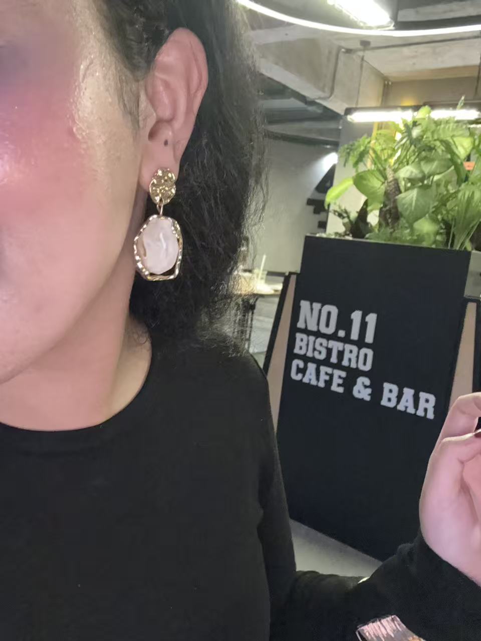 Stone Drop Earrings – Gold-Plated (Amber/Cream)