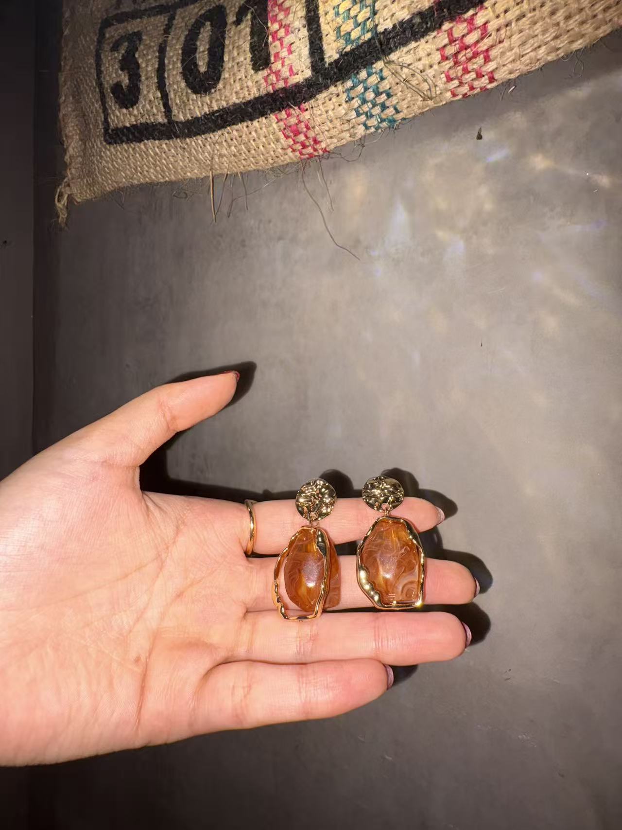 Stone Drop Earrings – Gold-Plated (Amber/Cream)