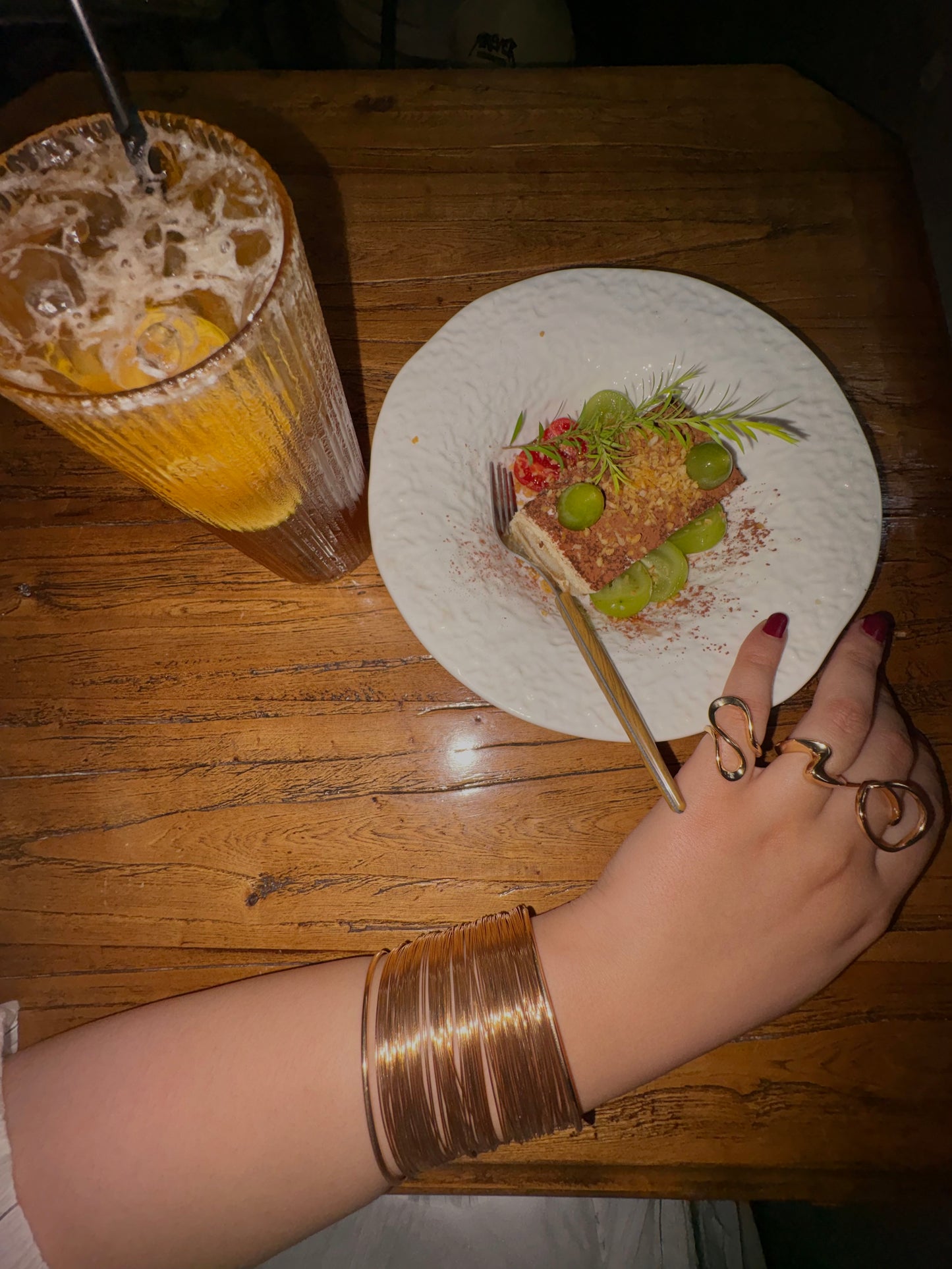 Radiant Wire Cuff – 18k Gold-Plated Elegance