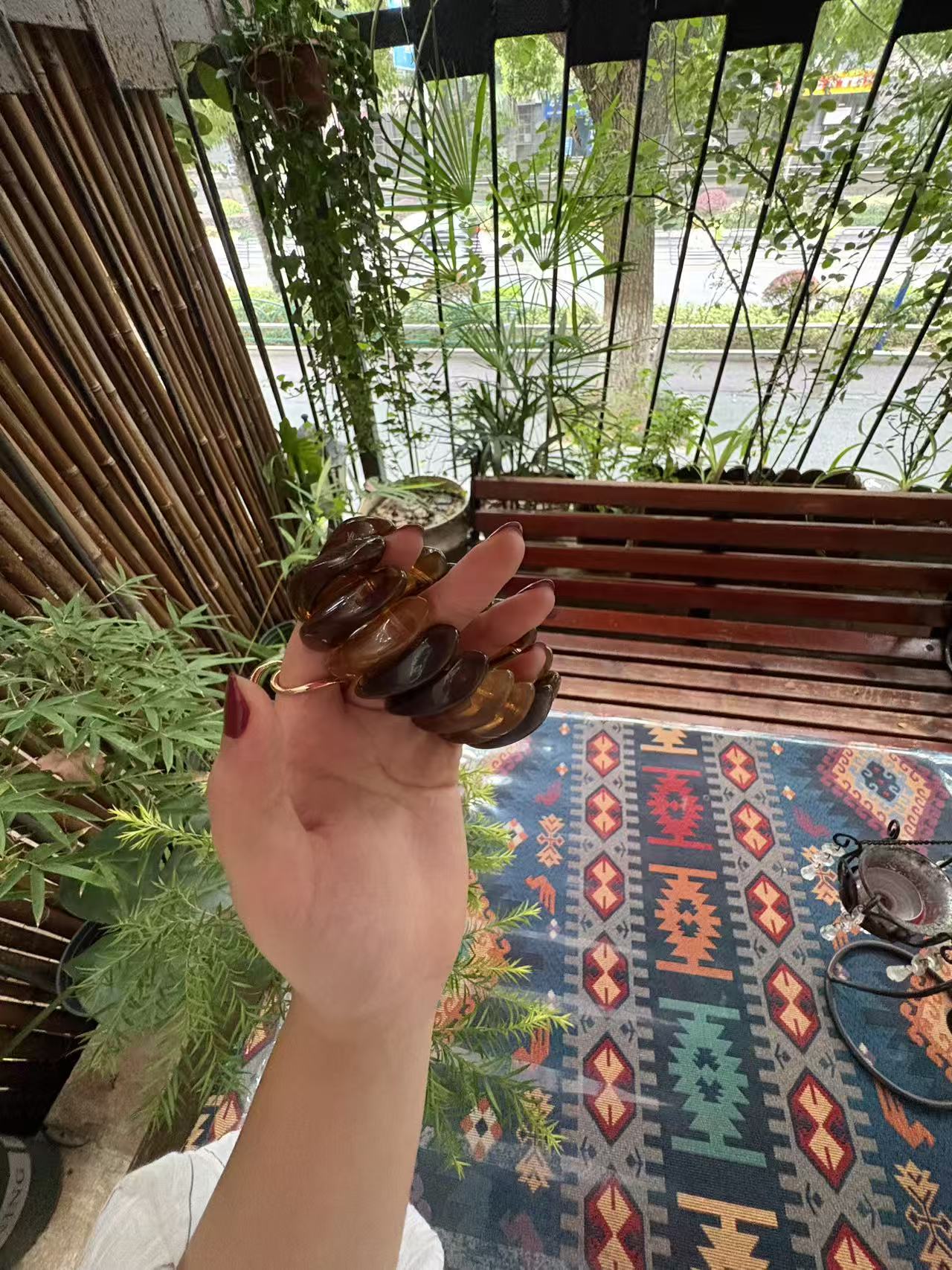 Amber Glow Bracelet – Chunky Resin Elegance