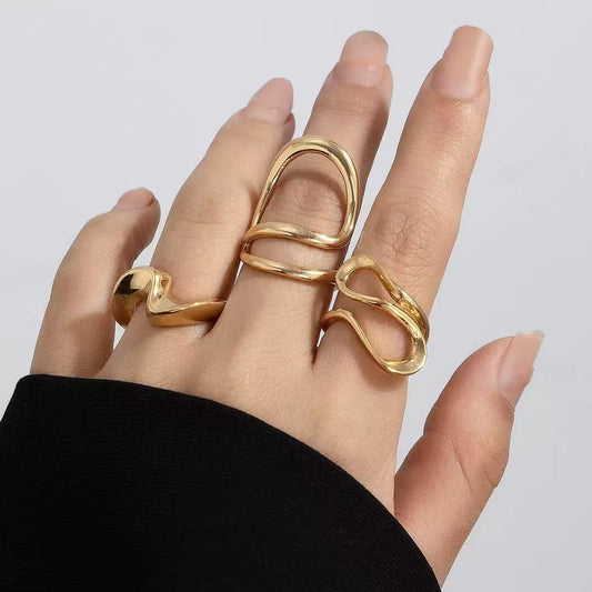 Fluid Gold Ring Set