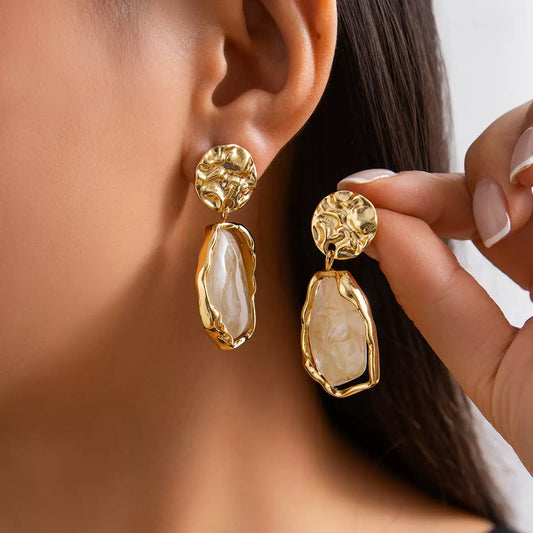 Stone Drop Earrings – Gold-Plated (Amber/Cream)